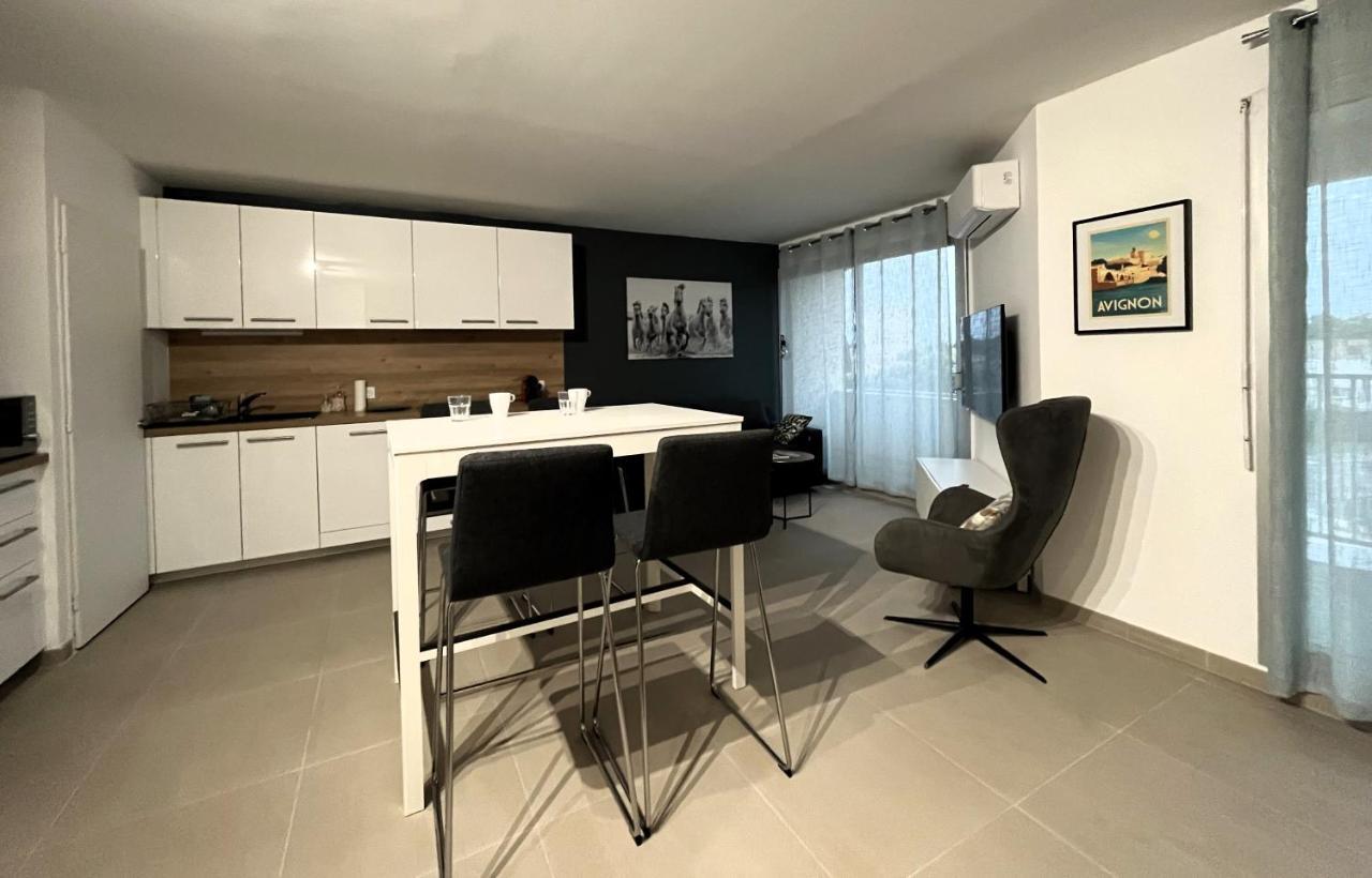 Confortable Appartement Pres D'Avignon 르퐁테 외부 사진