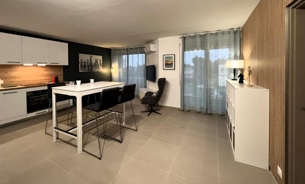 Confortable Appartement Pres D'Avignon 르퐁테 외부 사진